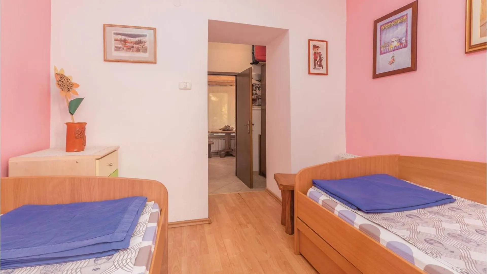 Amazing Apartment In Buje With Kitchenette